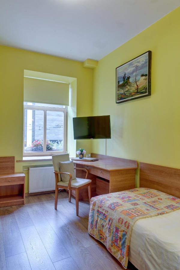 In Astra Bed & Breakfast Vilnius Exterior photo